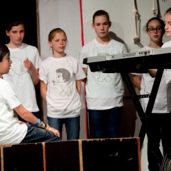 Groepsoptreden (93) - Toneelvereniging Plankenkoorts 